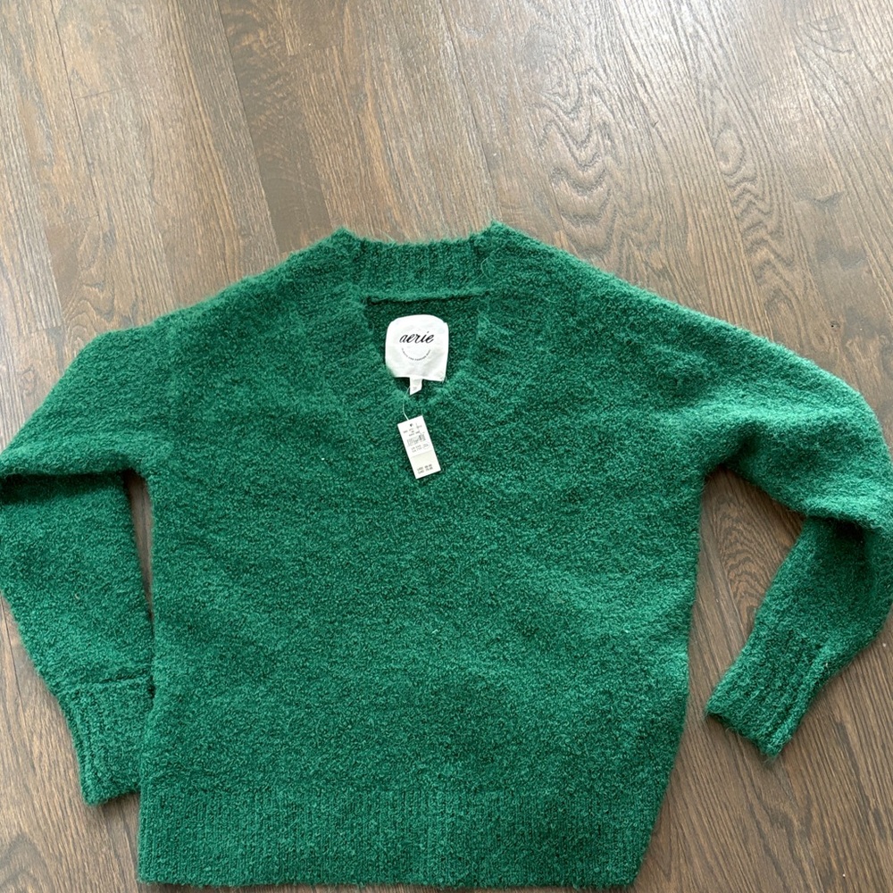 Aerie Green v Neck Pullover Sweater. XXS OVERSIZED NWT - Picture 2 of 6
